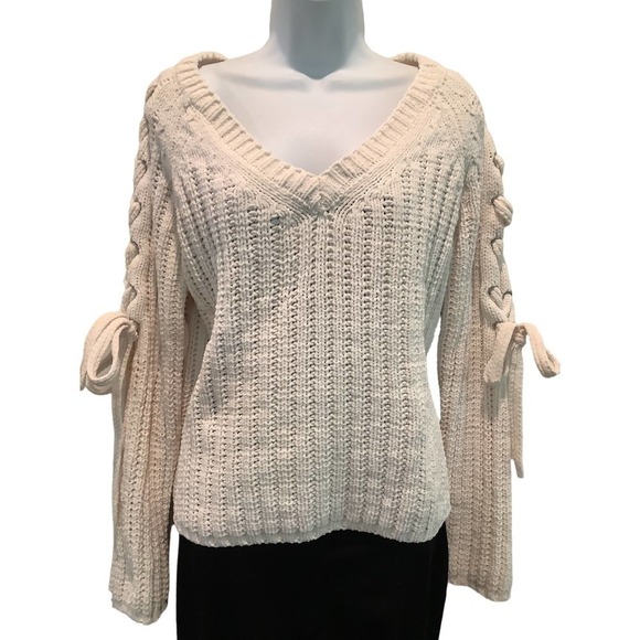 VENUS IVORY SOFT CHENILLE SWEATER WITH LACE UP SLEEVES S - Picture 1 of 8